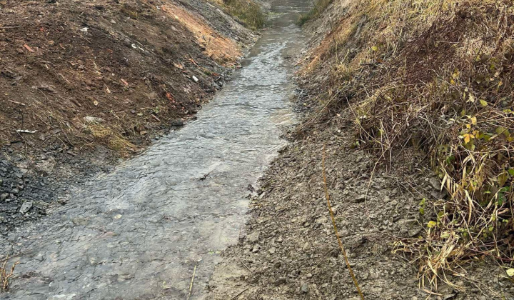 Aktuality / Čistenie po záplave v osídlení MRK - foto