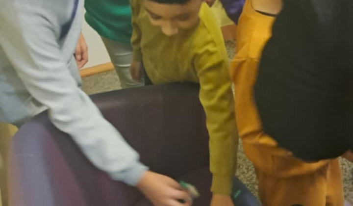 Rozvojový tím v akcii / Výroba vianočných ozdôb - foto