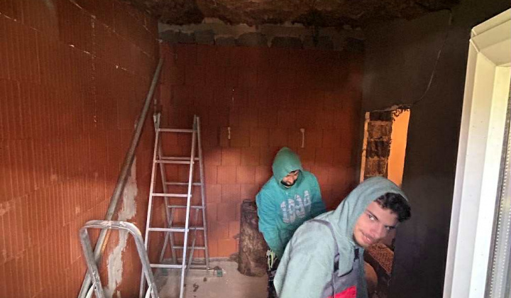 Rozvojový tím v akcii / Intervencia pracovníka pre bývanie - foto