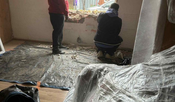 Rozvojový tím v akcii / Intervencia pracovníka pre bývanie - foto